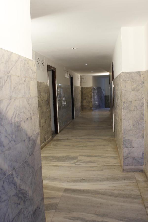 Hotel Park Avenue Kochi Екстериор снимка